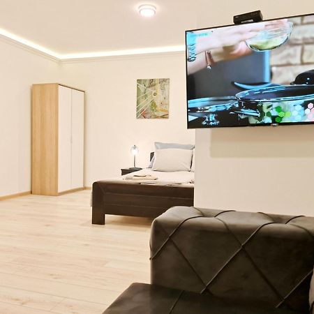 Modern Central Apartments Renovated Belgrado Exterior foto
