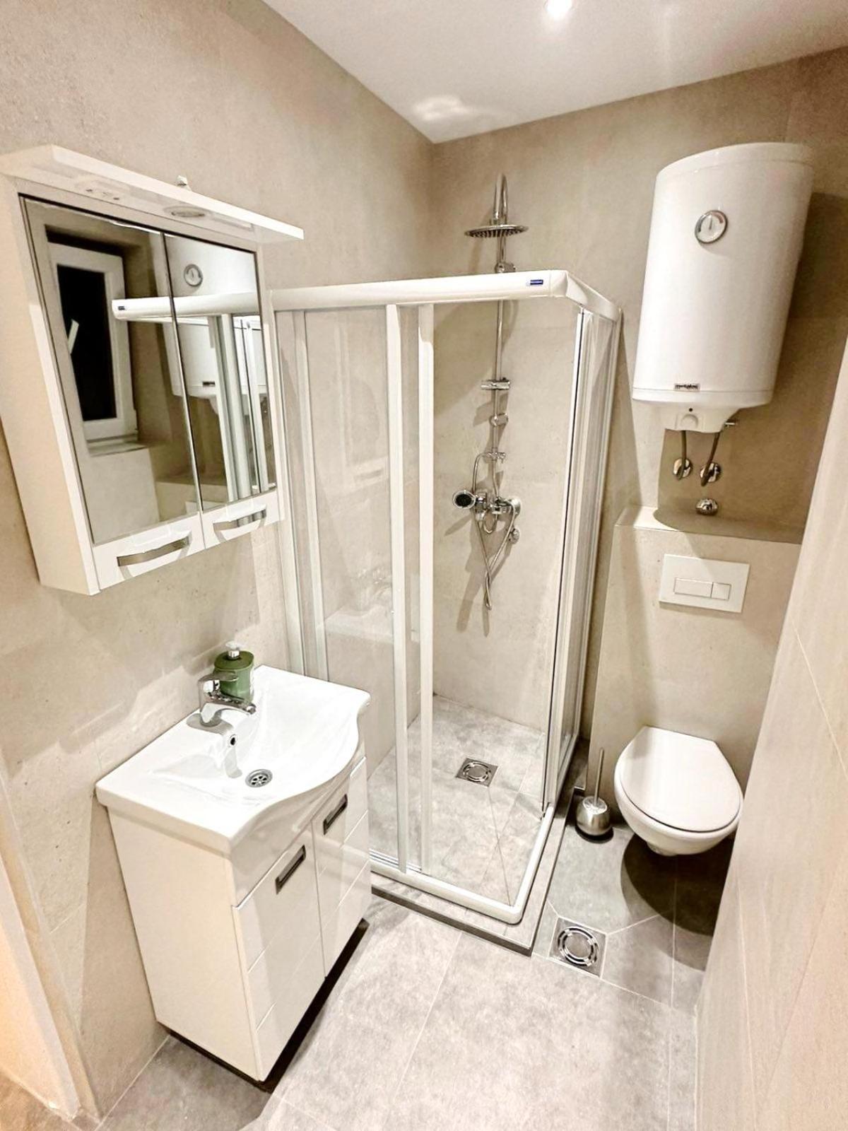 Modern Central Apartments Renovated Belgrado Exterior foto